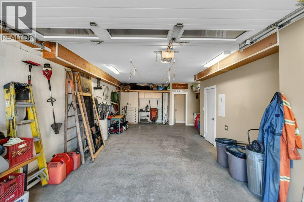 1221 23 Street SE, Salmon Arm