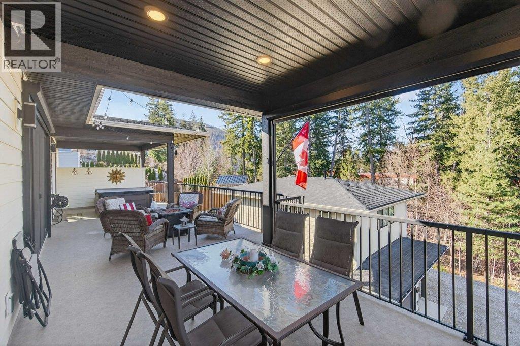 1221 23 Street SE, Salmon Arm