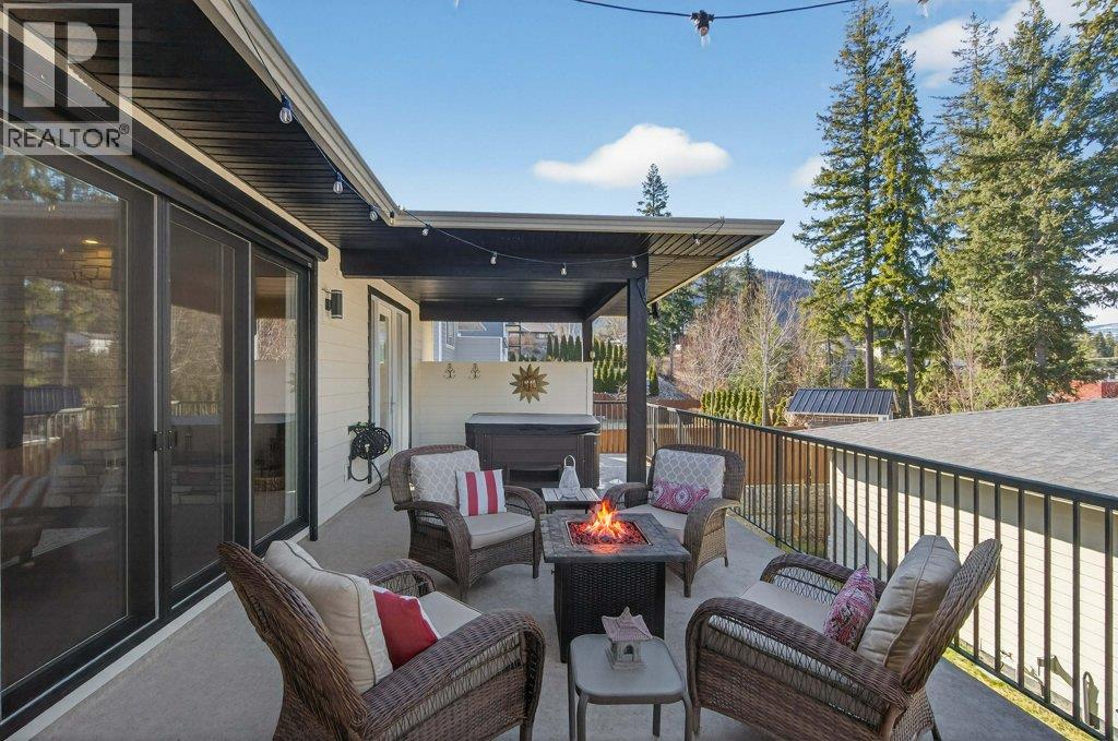 1221 23 Street SE, Salmon Arm