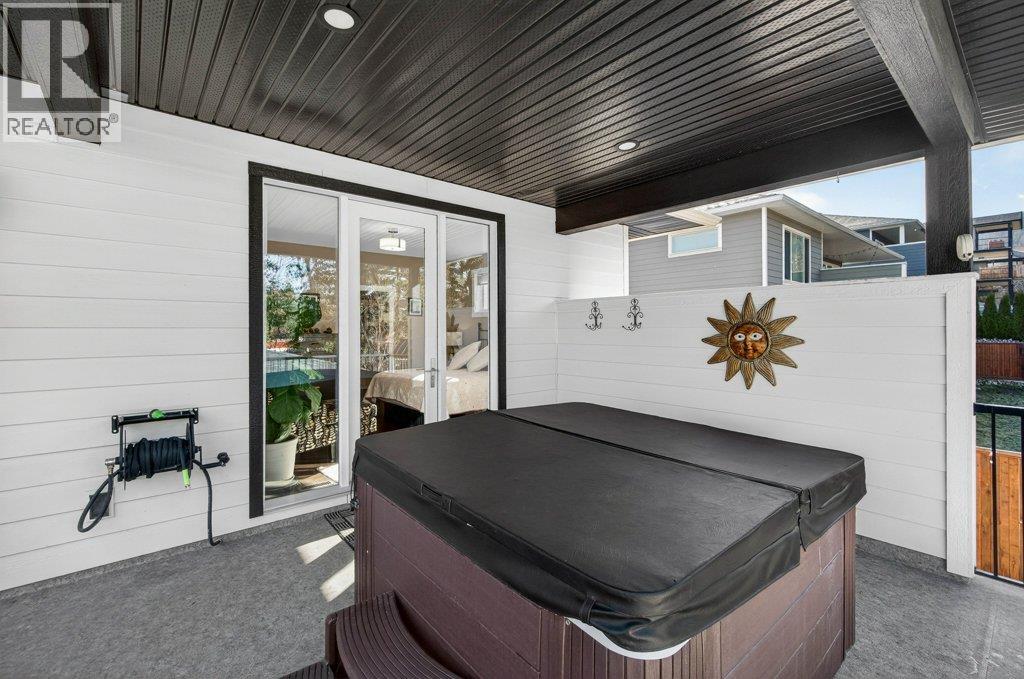 1221 23 Street SE, Salmon Arm