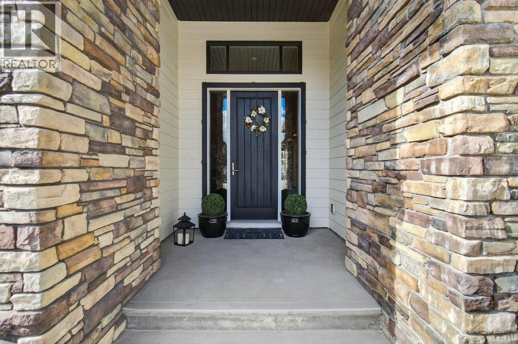 1221 23 Street SE, Salmon Arm