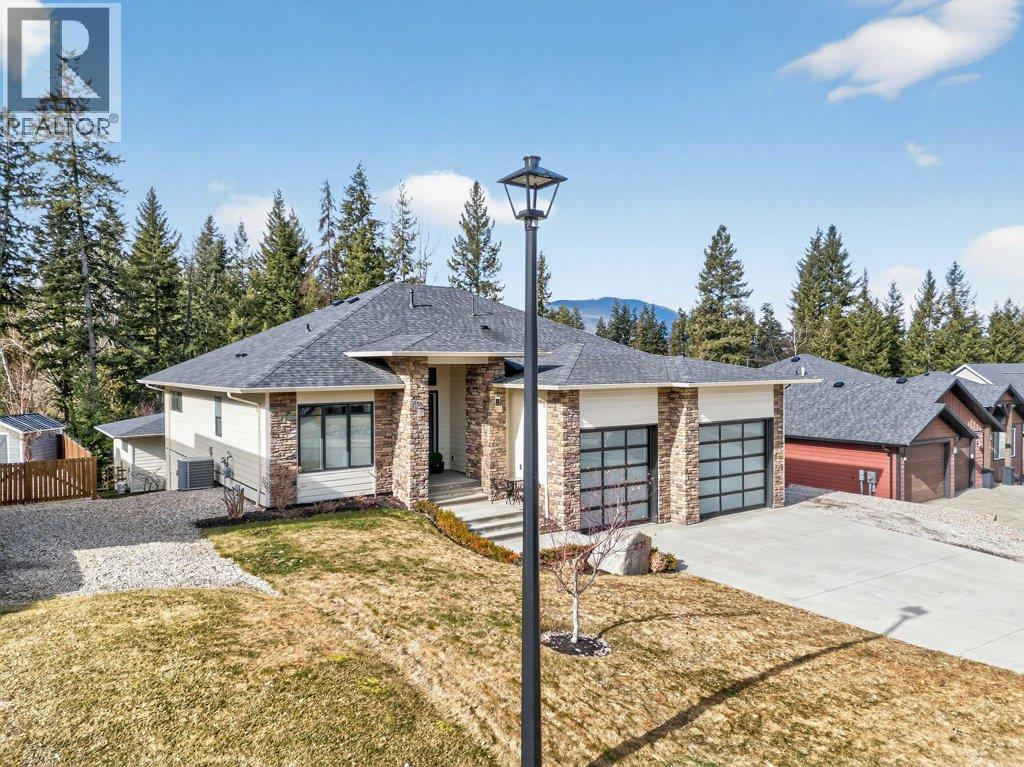 1221 23 Street SE, Salmon Arm