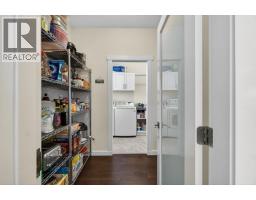 Bedroom - 1221 23 Street Se, Salmon Arm, BC V1E0C7 Photo 23