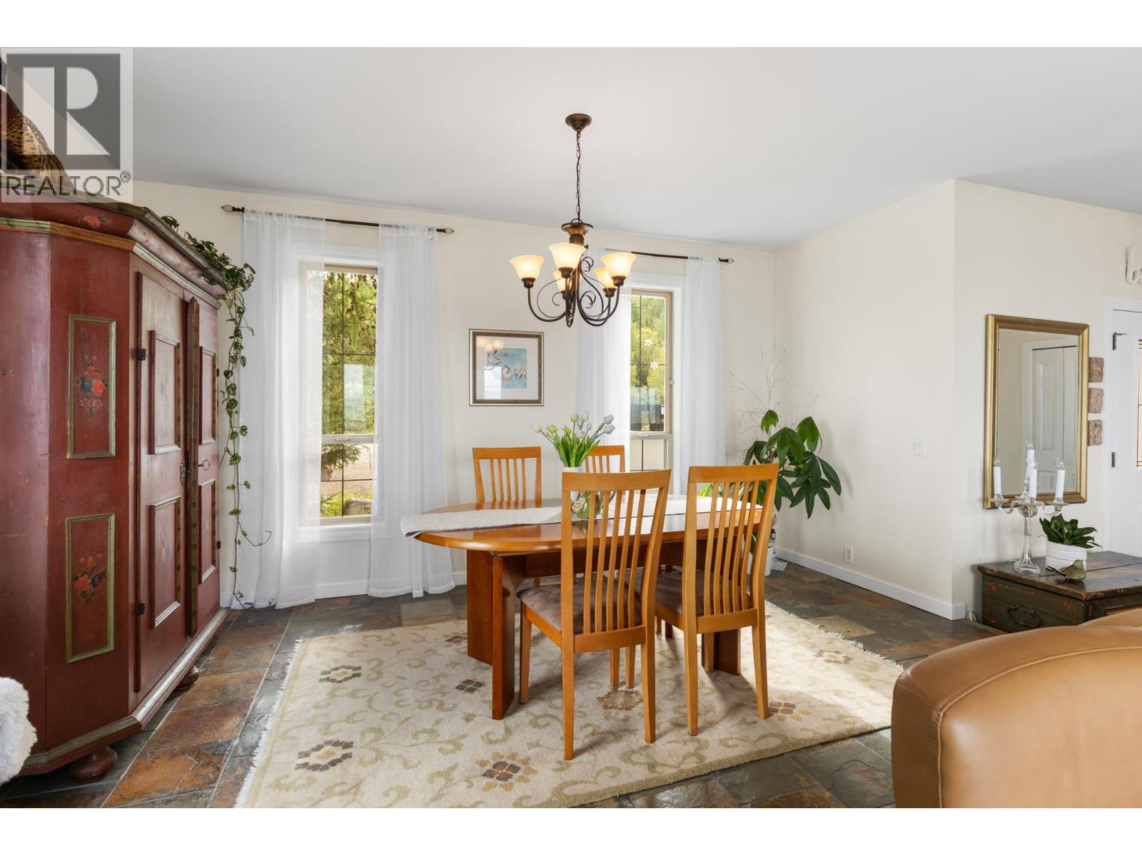 2286 CARMI Road, Penticton