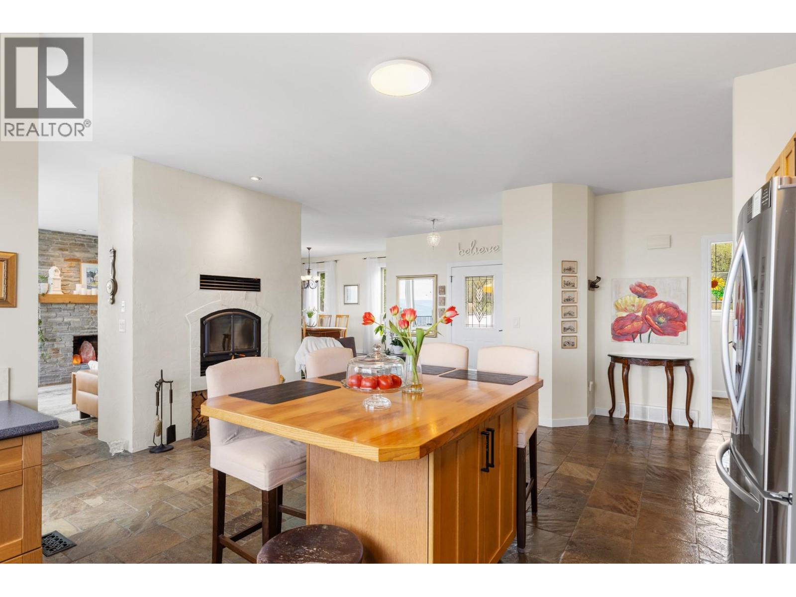 2286 CARMI Road, Penticton