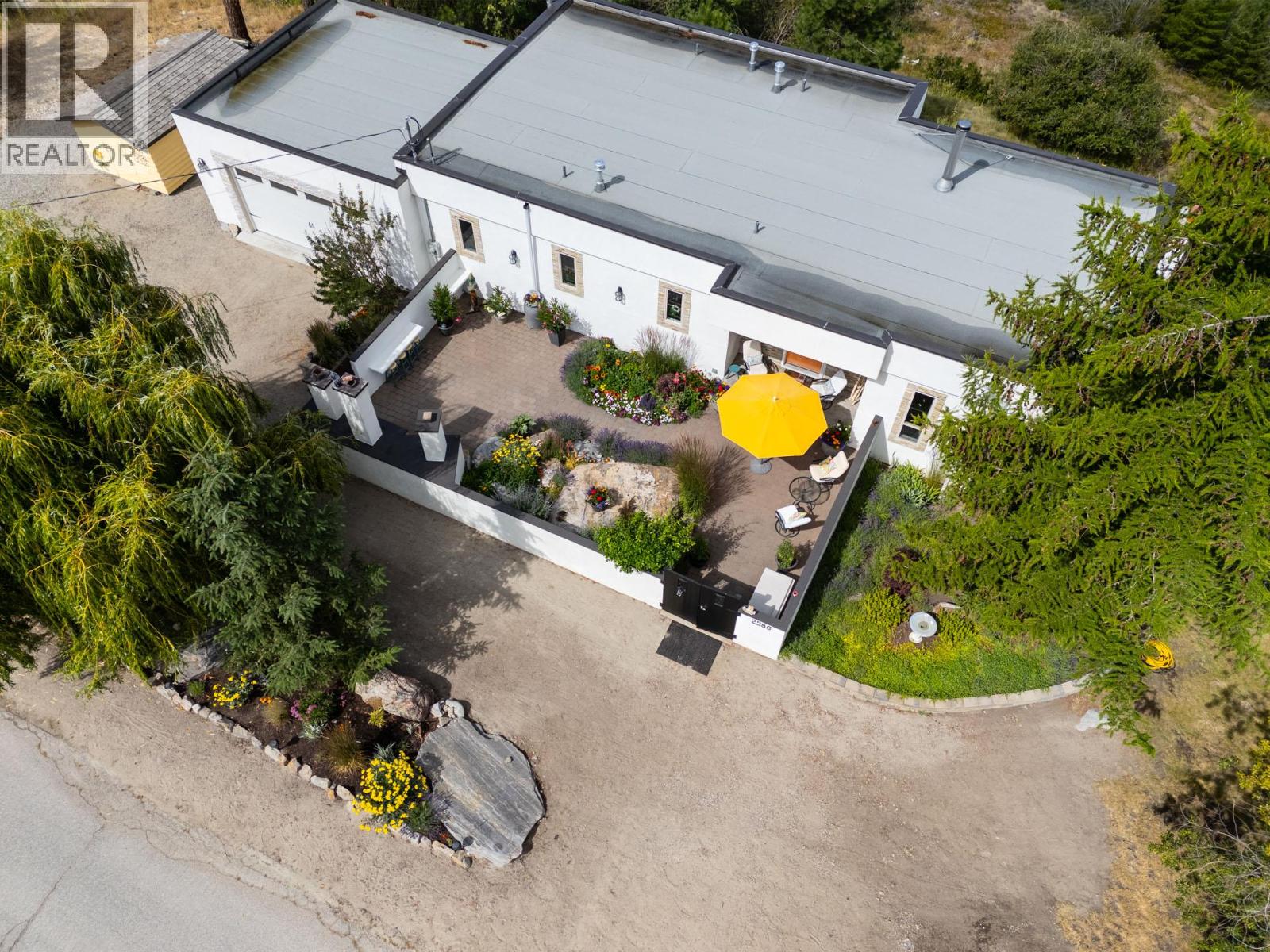 2286 CARMI Road, Penticton