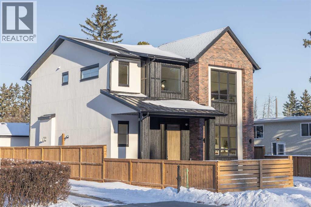 8812 33 Avenue NW - Photo 2 of 36, Calgary, Alberta