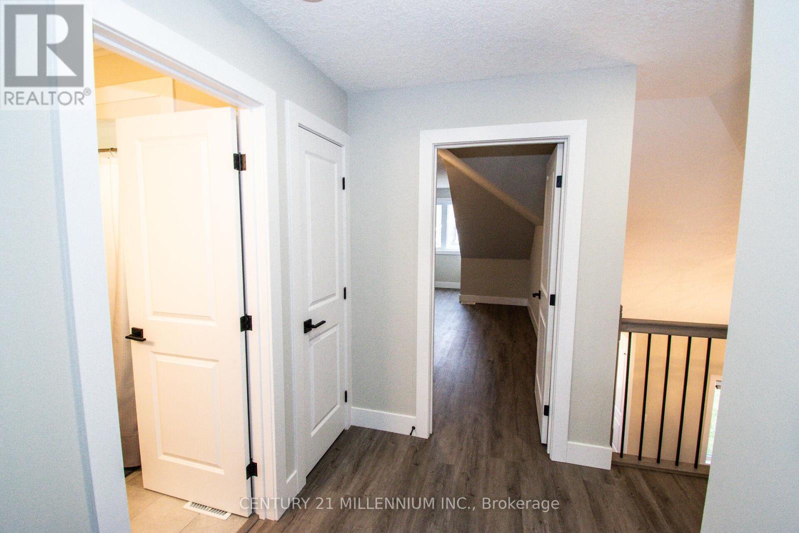 #29 744 NELSON STREET W - 22