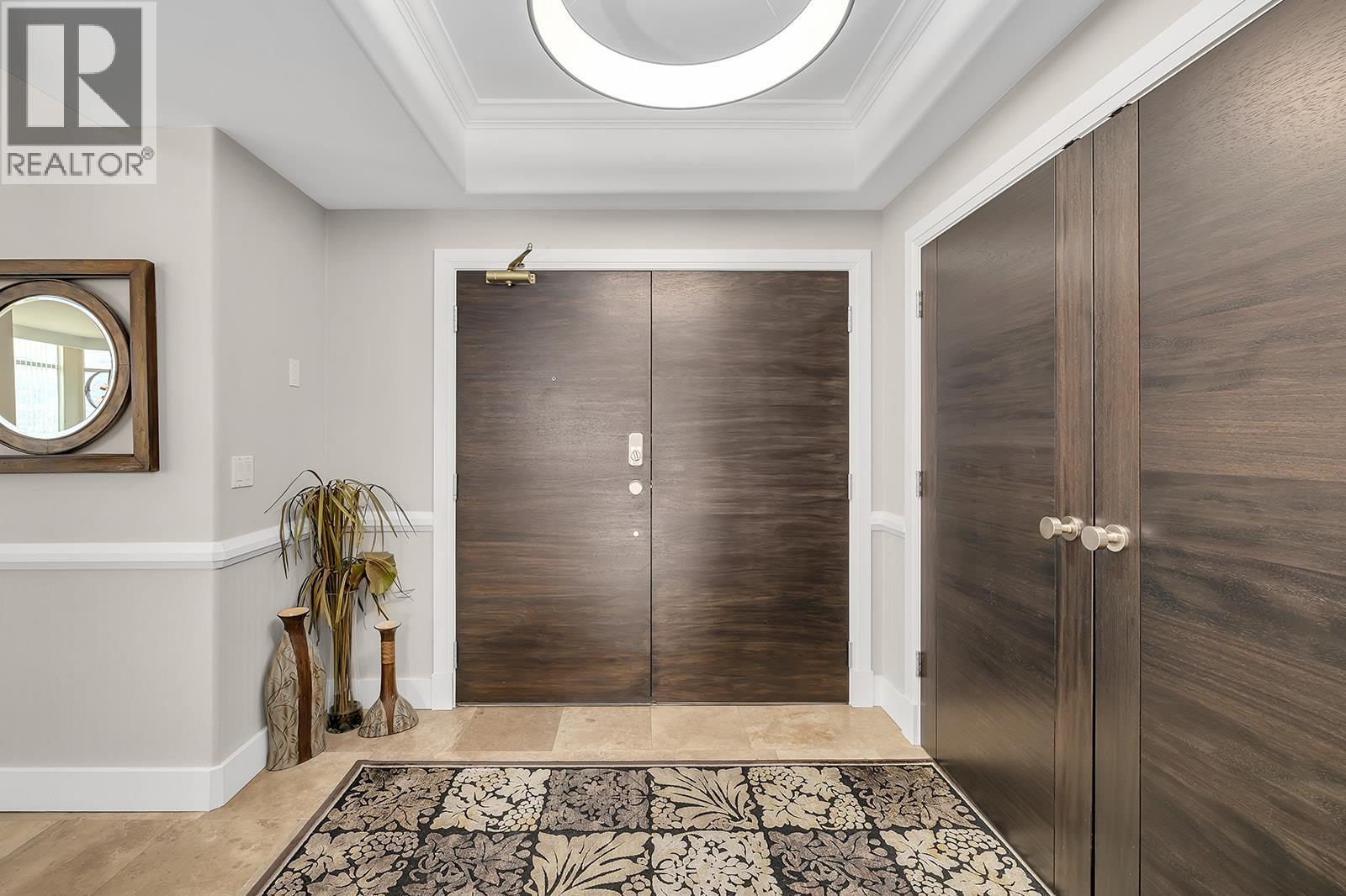 1702 1152 Sunset Drive, Kelowna