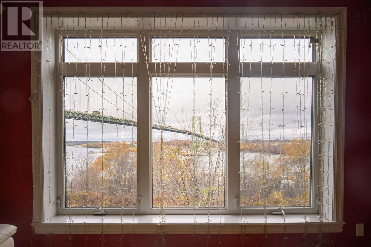 Property 24 of 25 of 3871 Mont Blanc