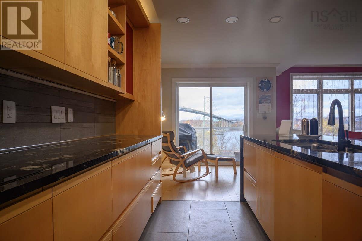 Property 4 of 25 of 3871 Mont Blanc