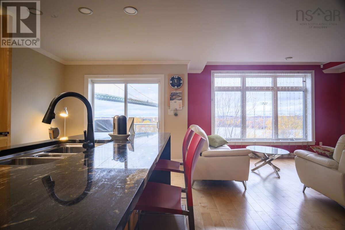 Property 6 of 25 of 3871 Mont Blanc