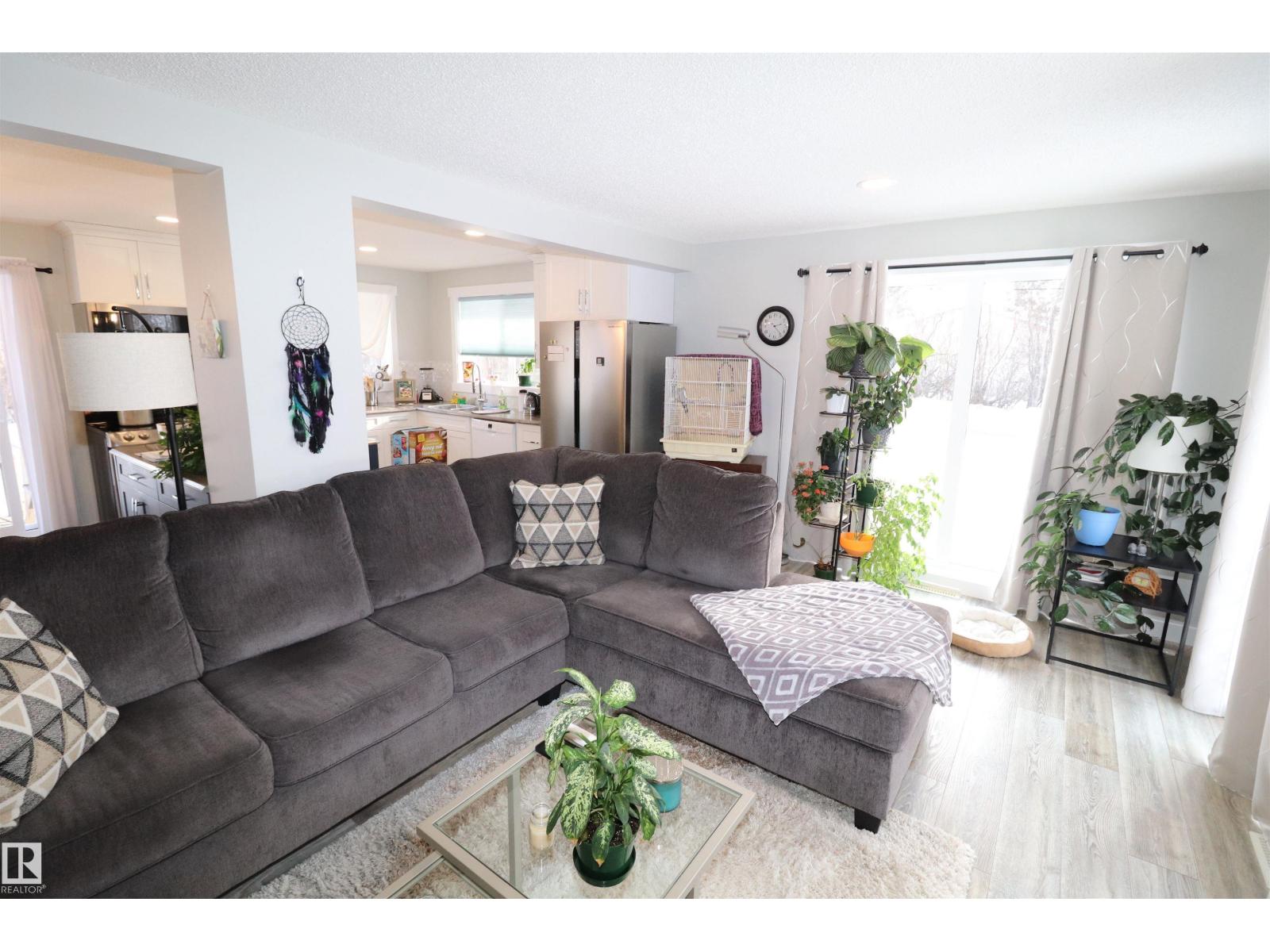 #57 20575 WYE RD, Rural Strathcona County