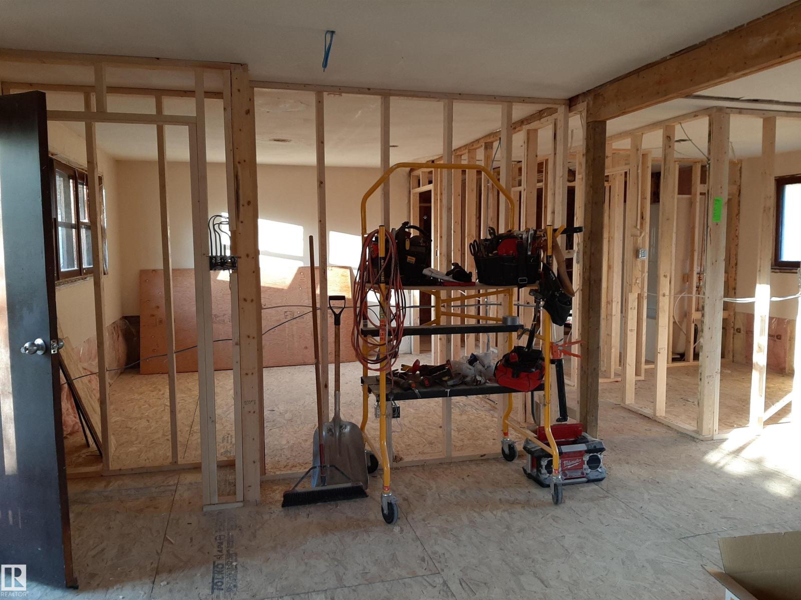 #57 20575 WYE RD, Rural Strathcona County