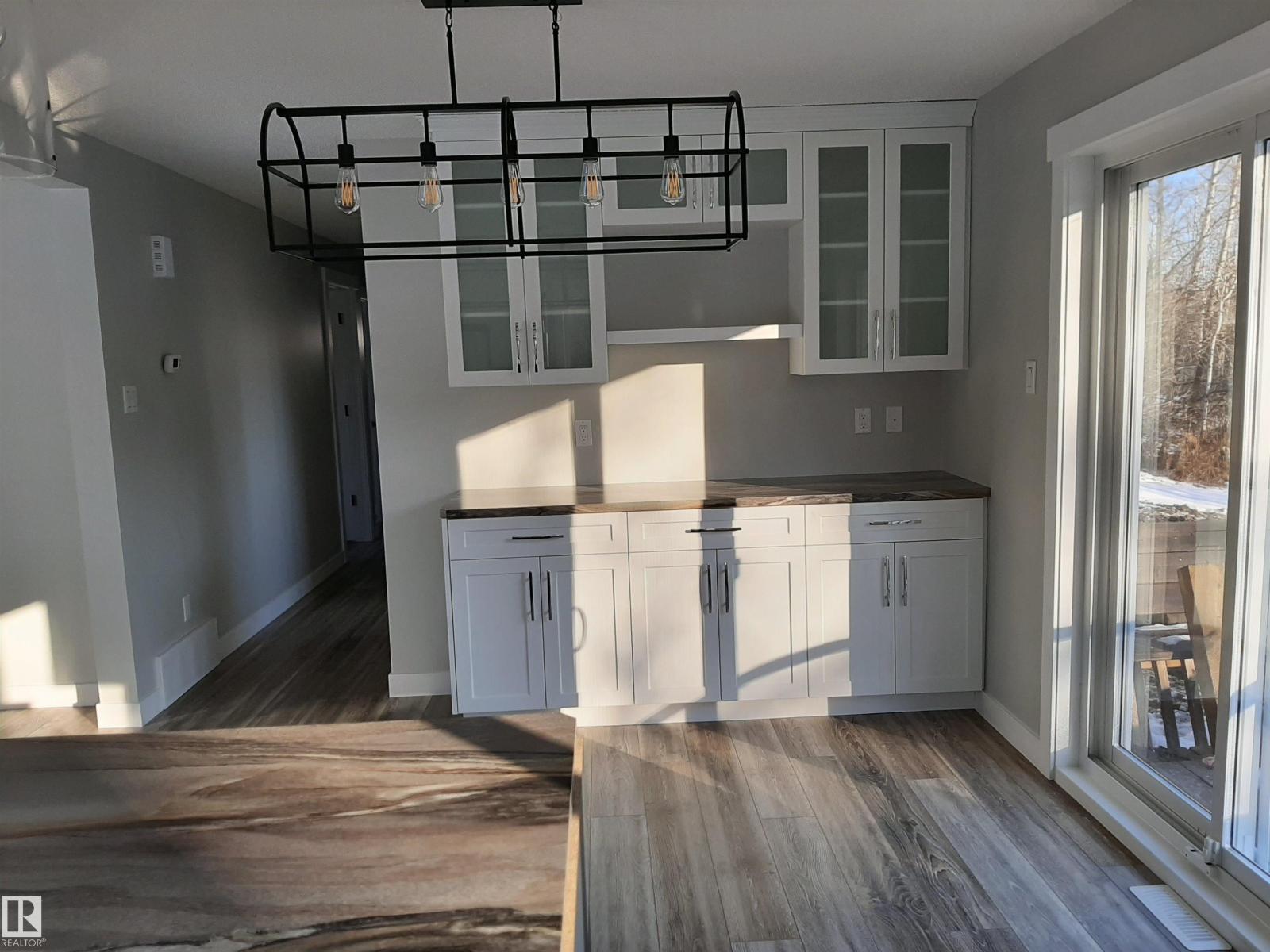 #57 20575 WYE RD, Rural Strathcona County