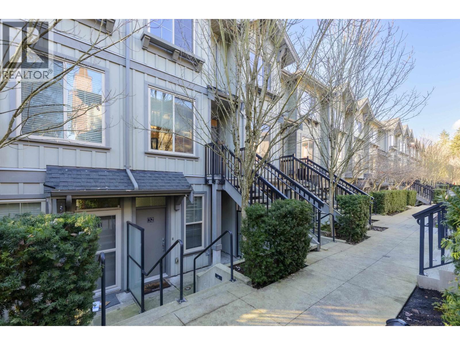 33 433 SEYMOUR RIVER PLACE, North Vancouver