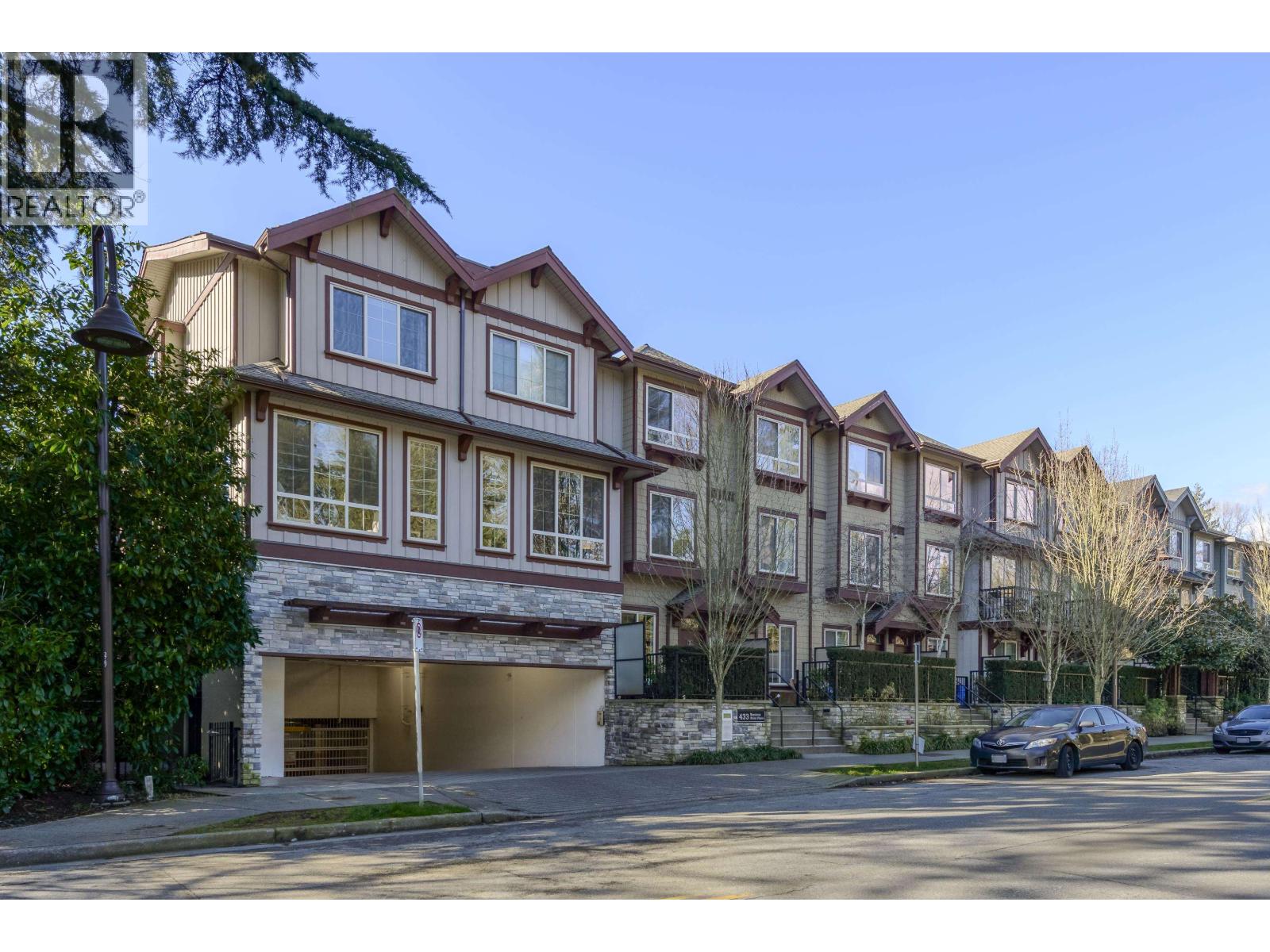 33 433 SEYMOUR RIVER PLACE, North Vancouver