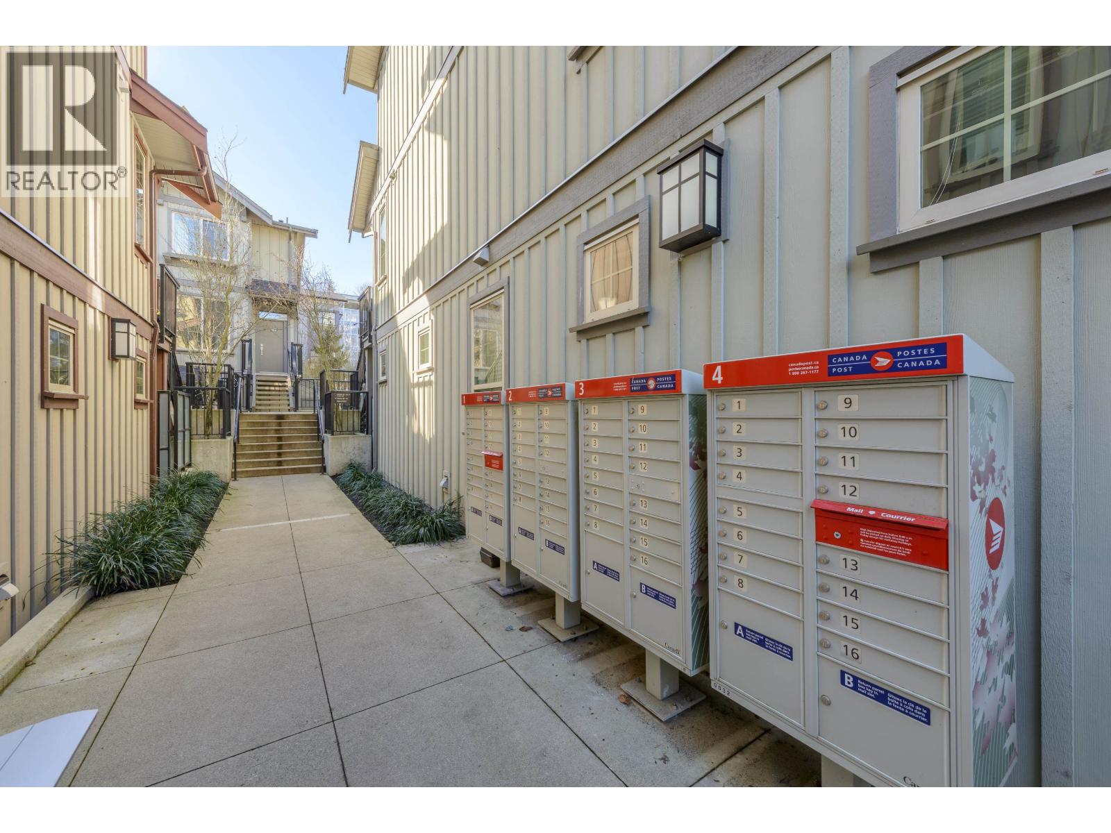 33 433 SEYMOUR RIVER PLACE, North Vancouver