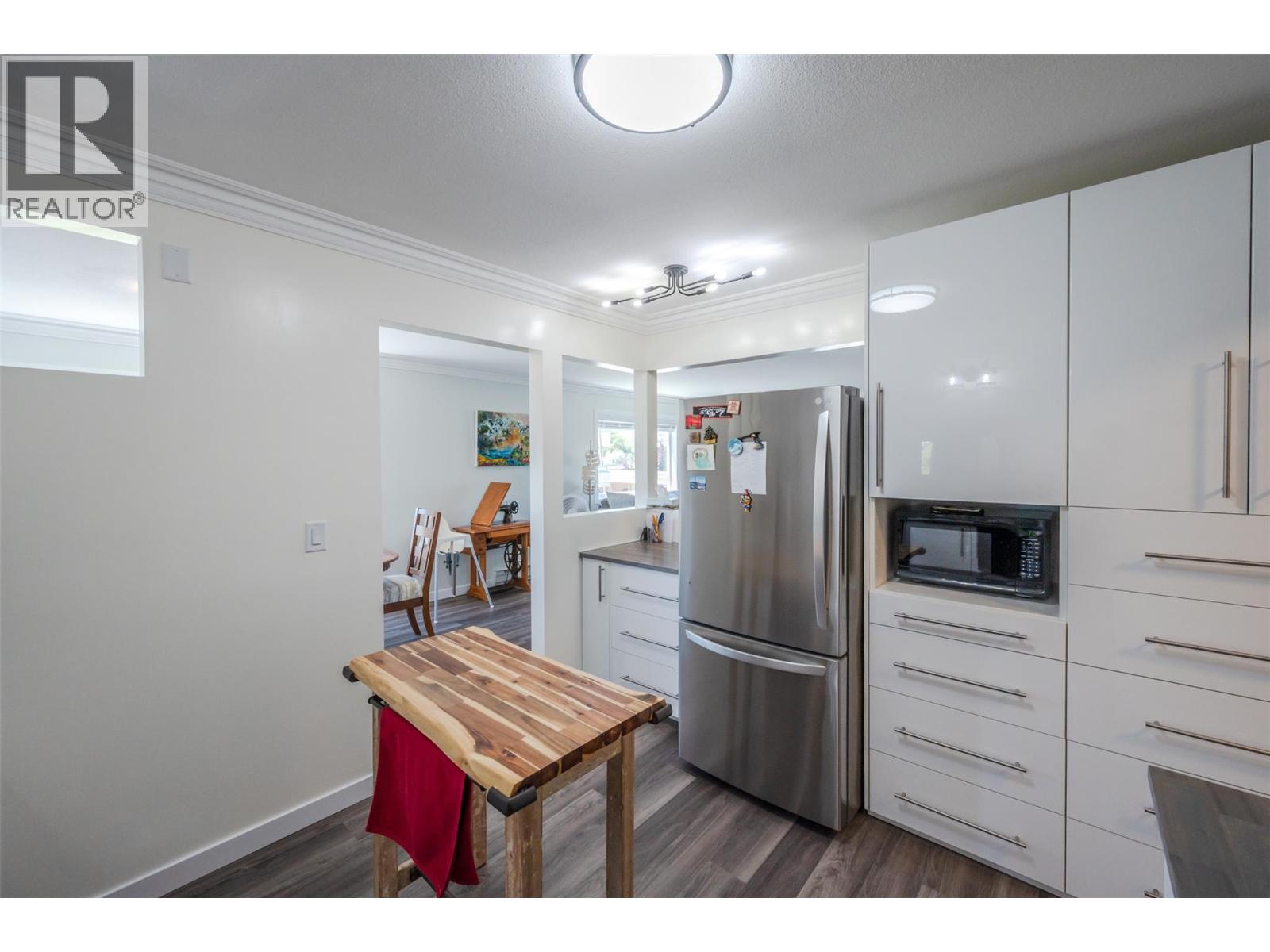 8905 Pineo Court Unit# 208, Summerland