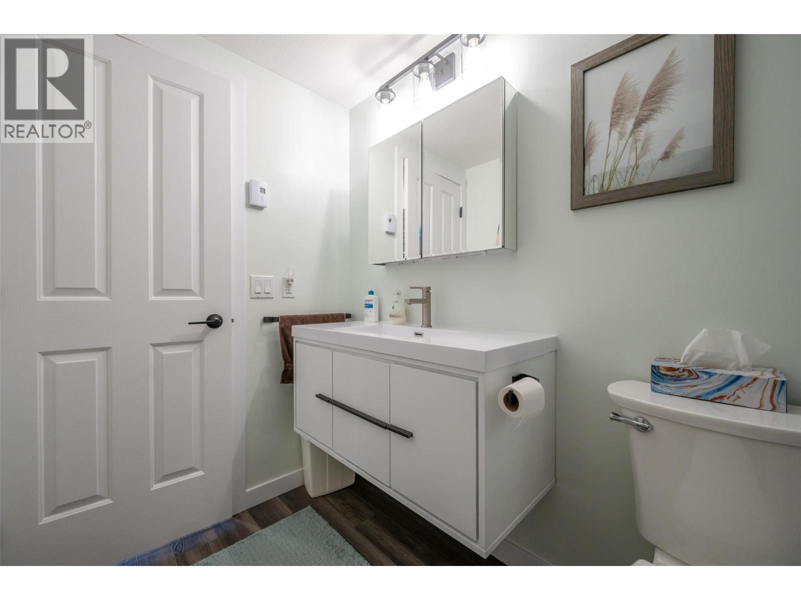 8905 Pineo Court Unit# 208, Summerland