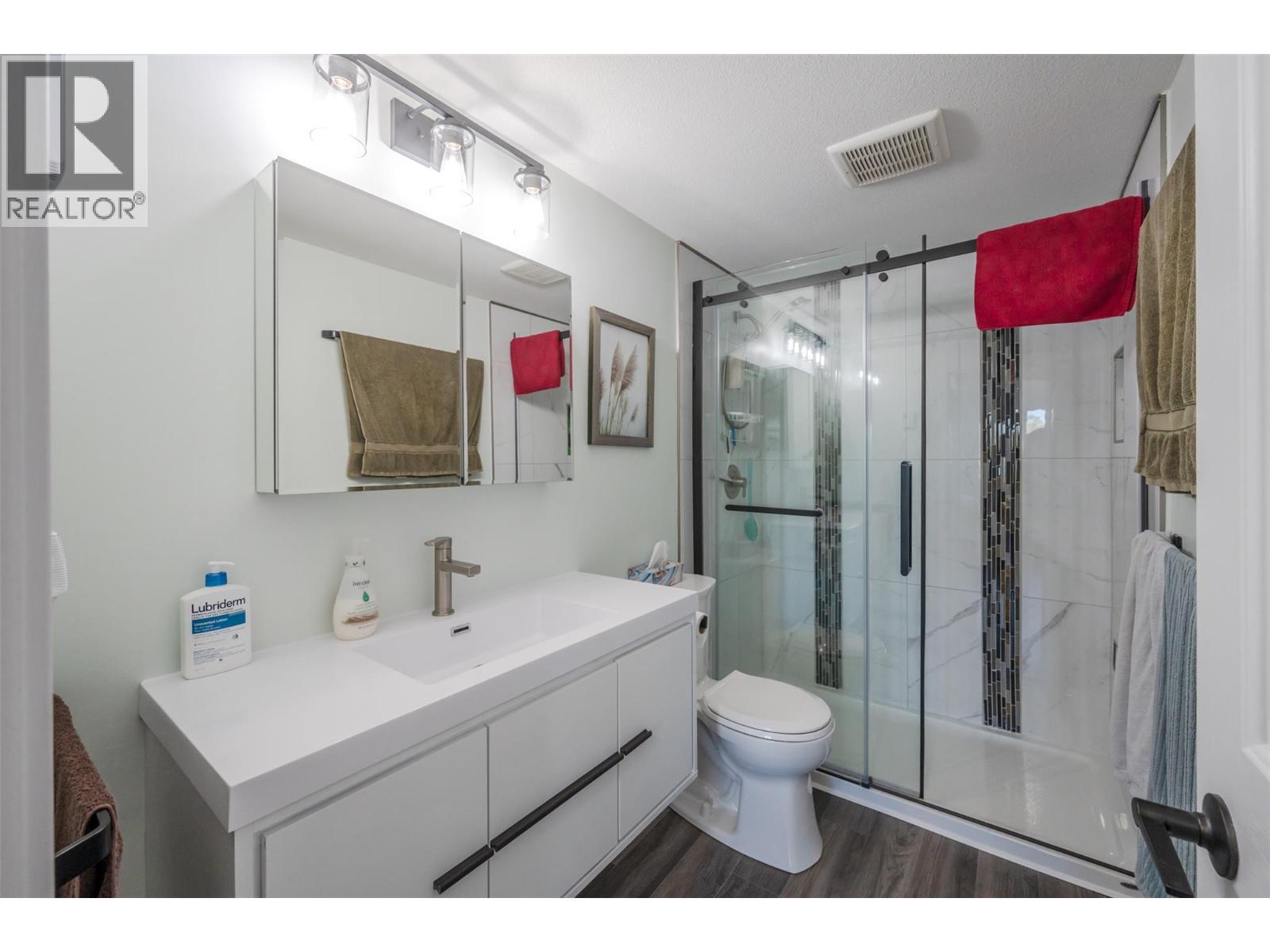 8905 Pineo Court Unit# 208, Summerland