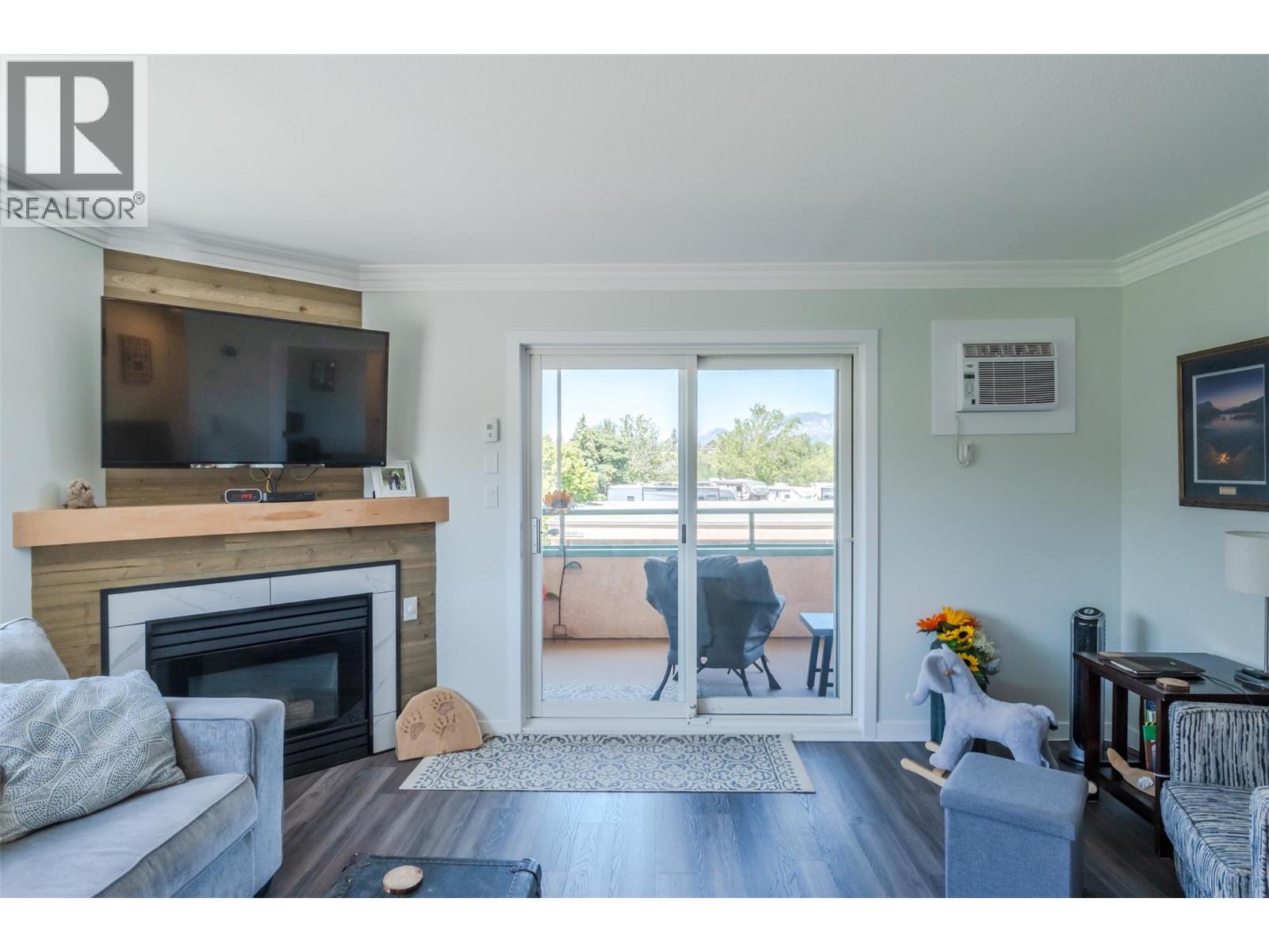 8905 Pineo Court Unit# 208, Summerland