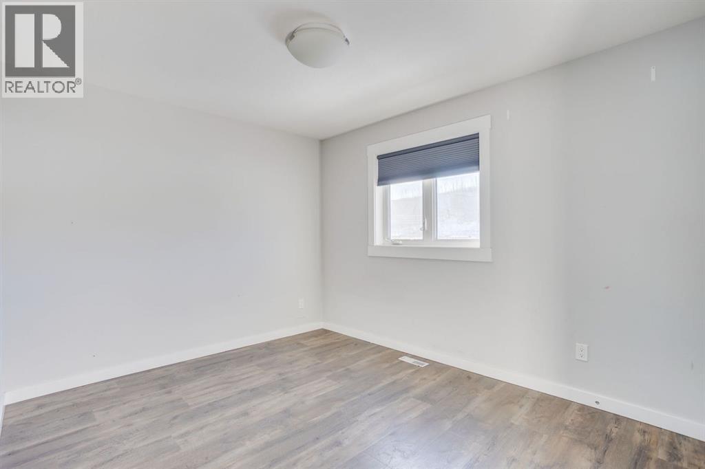 7211 Railway Avenue, Fort McMurray