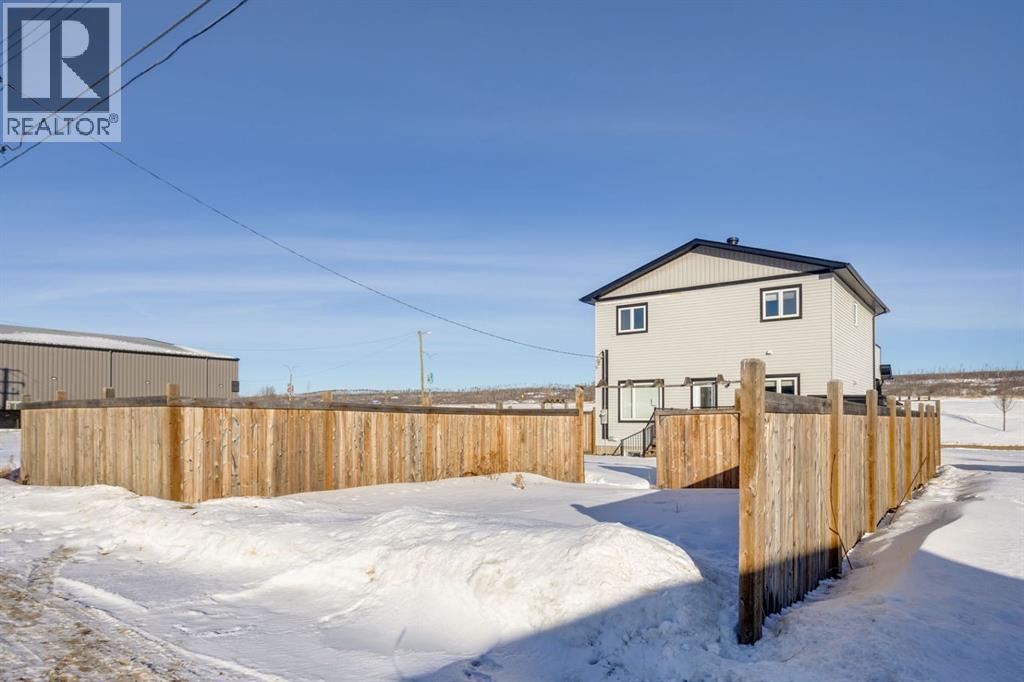 7211 Railway Avenue, Fort McMurray