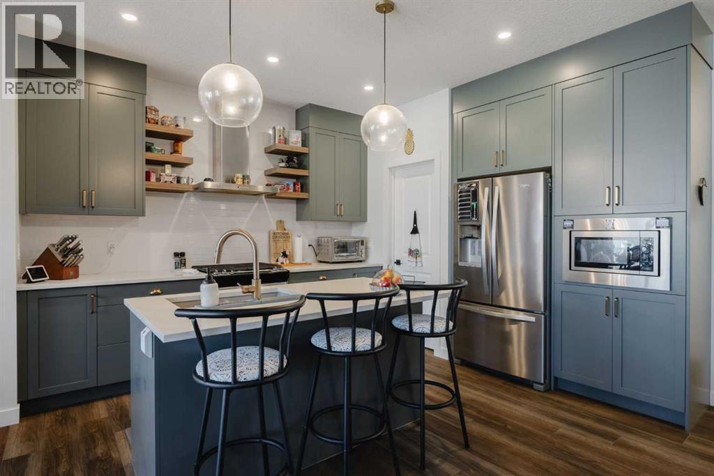 180 Emberside Place, Cochrane