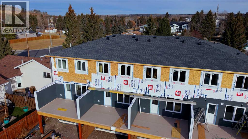 #3, 106 4th Street NW - Photo 3 of 41, Sundre, Alberta