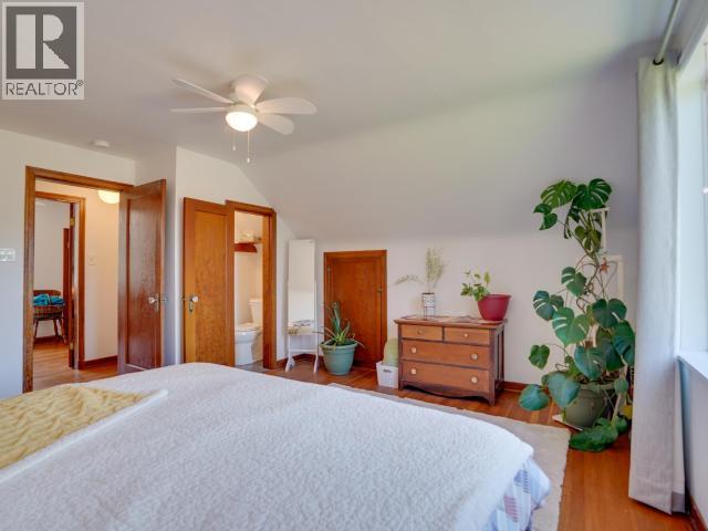 10152 HIGHWAY 101, Powell River