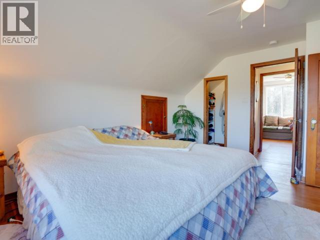 10152 HIGHWAY 101, Powell River