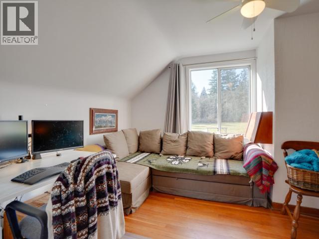 10152 HIGHWAY 101, Powell River