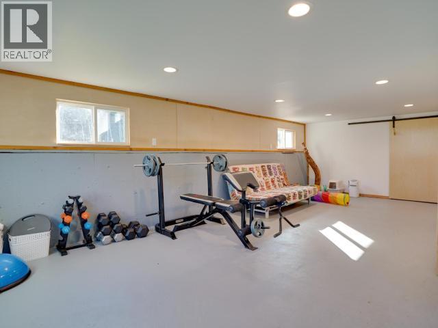 10152 HIGHWAY 101, Powell River