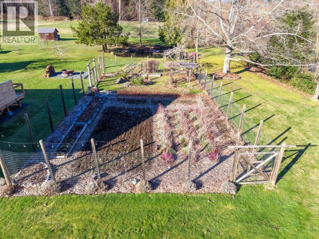 10152 HIGHWAY 101, Powell River