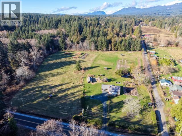 10152 HIGHWAY 101, Powell River