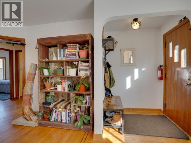 10152 HIGHWAY 101, Powell River