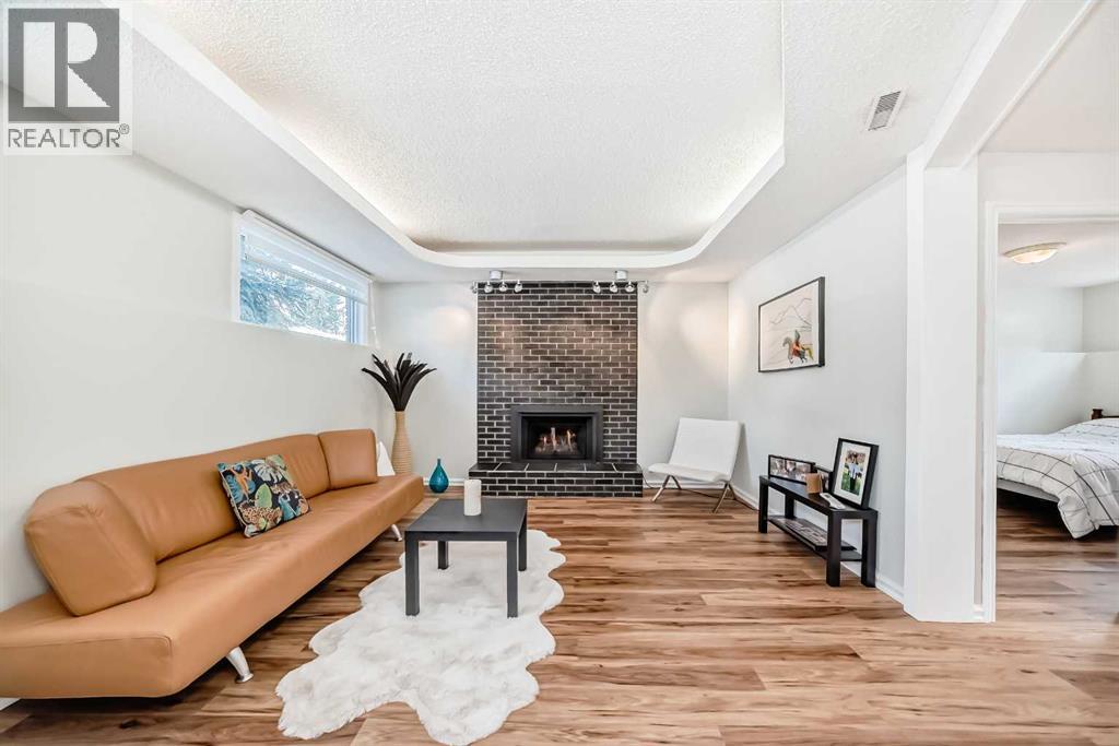 Single Family House 4 Level for Sale in  Brookpark Drive SW Braeside Calgary 