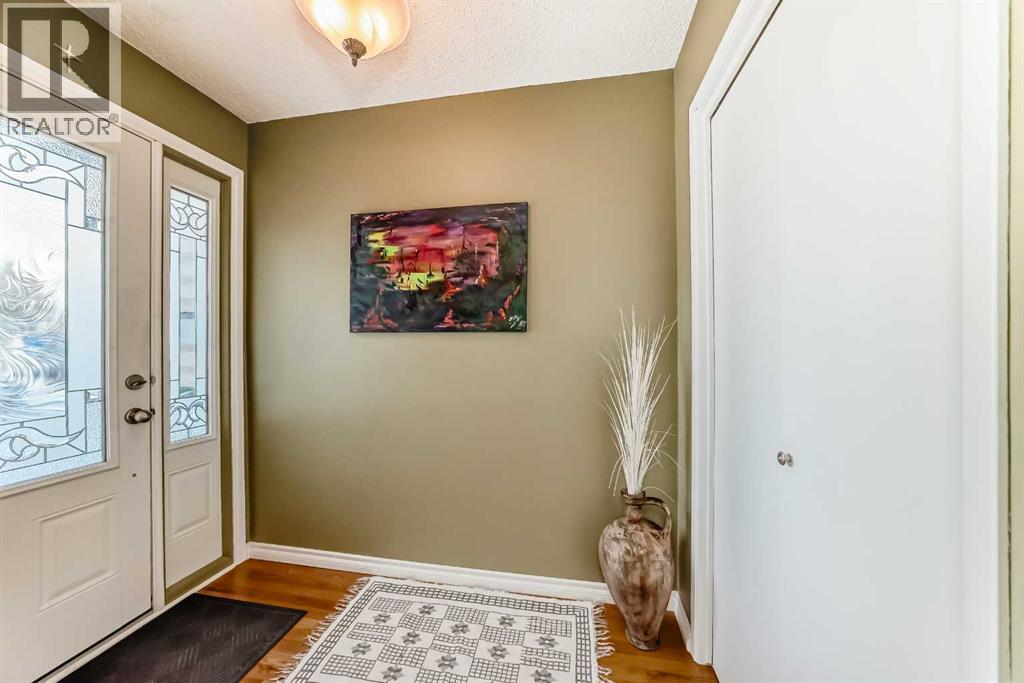 Single Family House 4 Level for Sale in  Brookpark Drive SW Braeside Calgary 