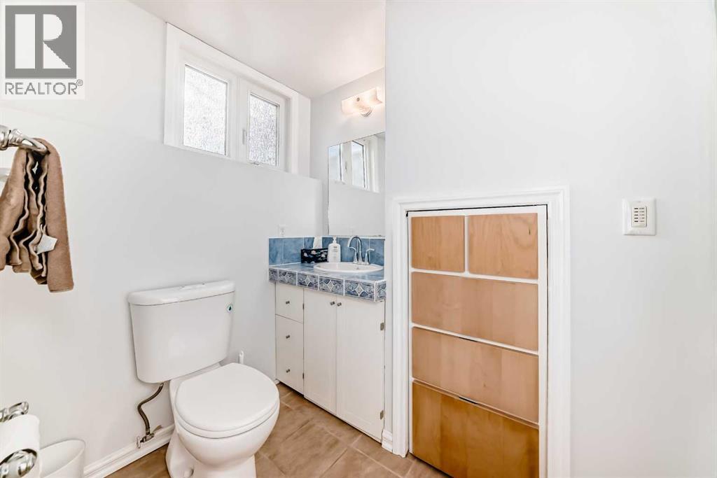 Single Family House 4 Level for Sale in  Brookpark Drive SW Braeside Calgary 