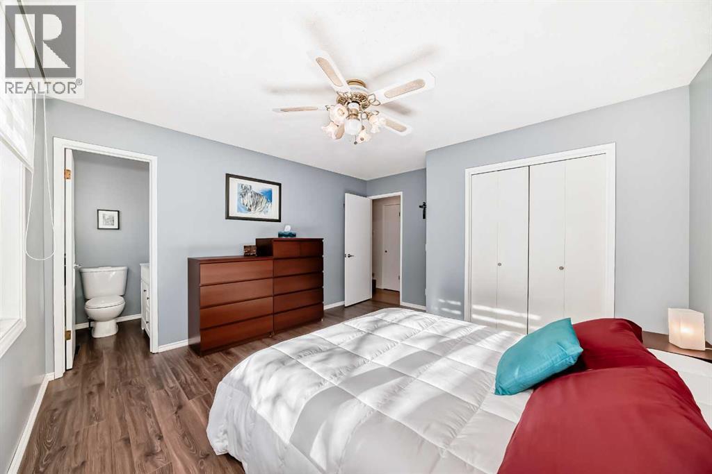 Single Family House 4 Level for Sale in  Brookpark Drive SW Braeside Calgary 