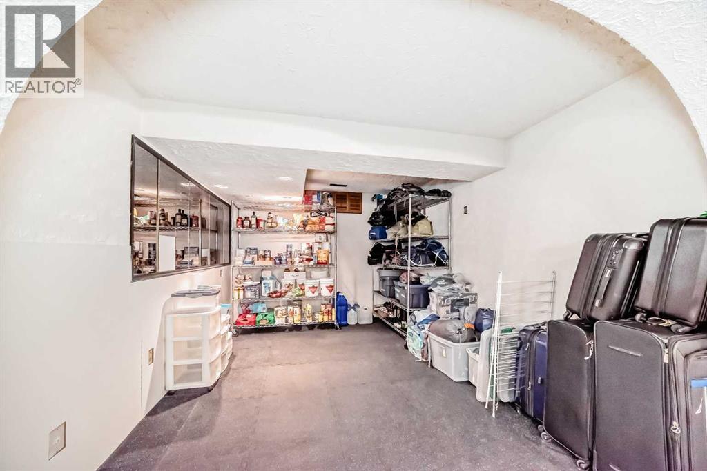 Single Family House 4 Level for Sale in  Brookpark Drive SW Braeside Calgary 