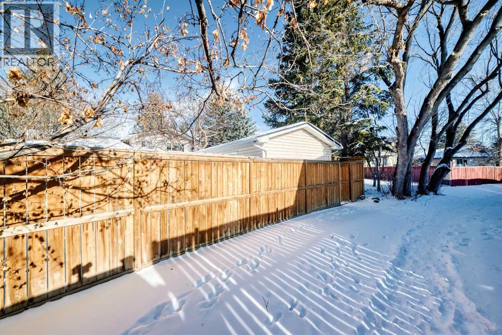 Single Family House 4 Level for Sale in  Brookpark Drive SW Braeside Calgary 