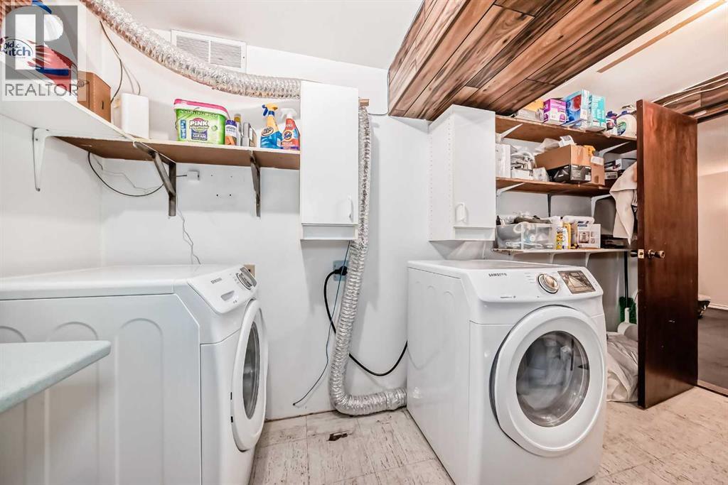 Single Family House 4 Level for Sale in  Brookpark Drive SW Braeside Calgary 