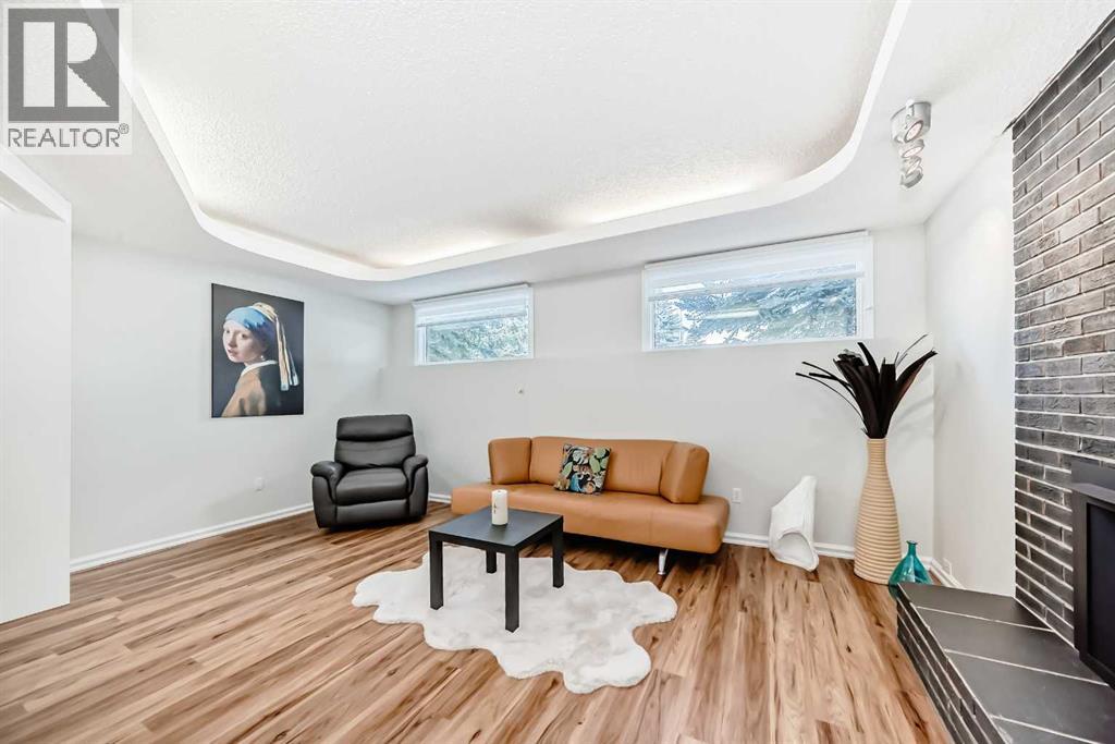 Single Family House 4 Level for Sale in  Brookpark Drive SW Braeside Calgary 