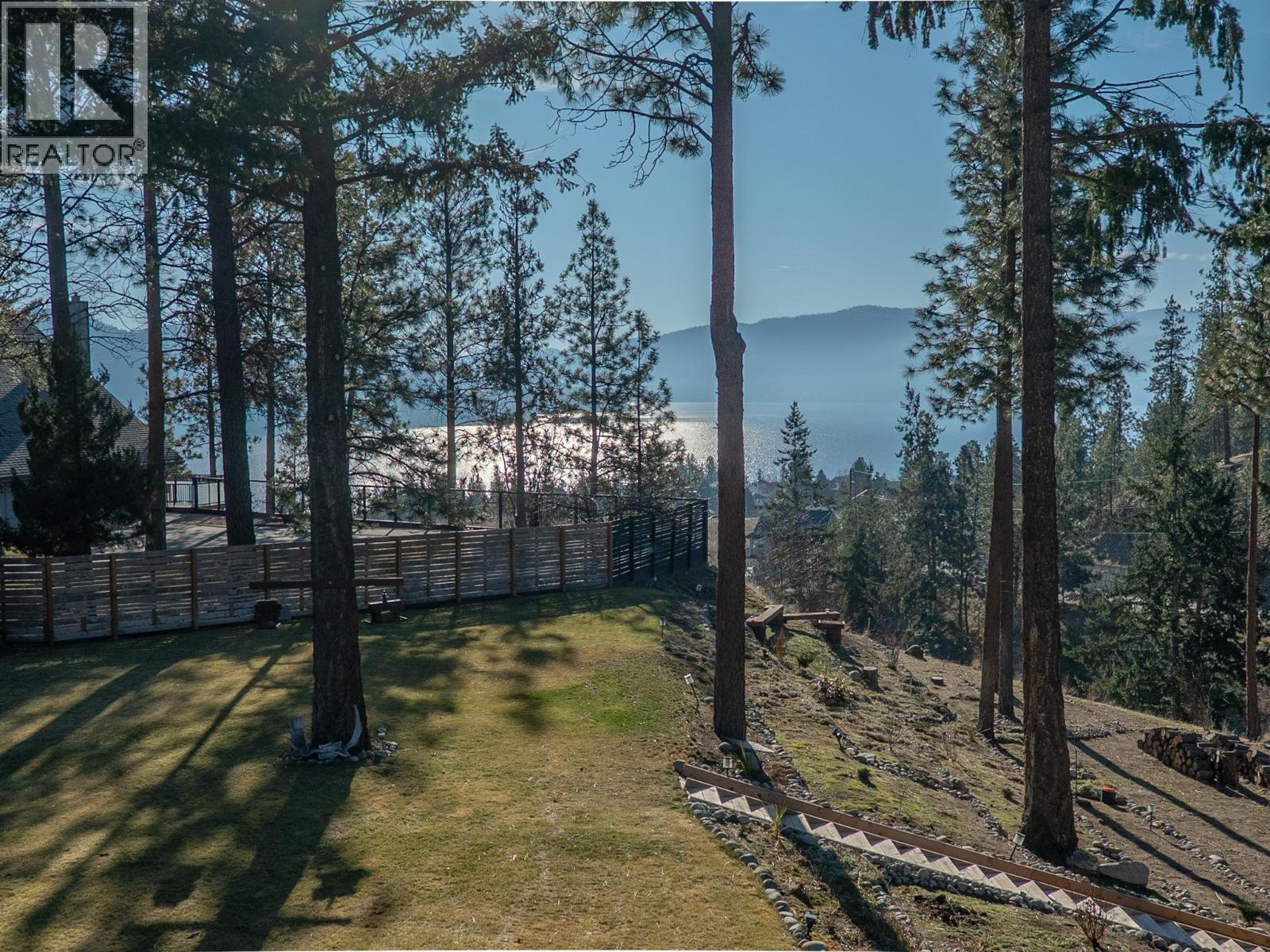  3947 Trepanier Heights Place, Peachland