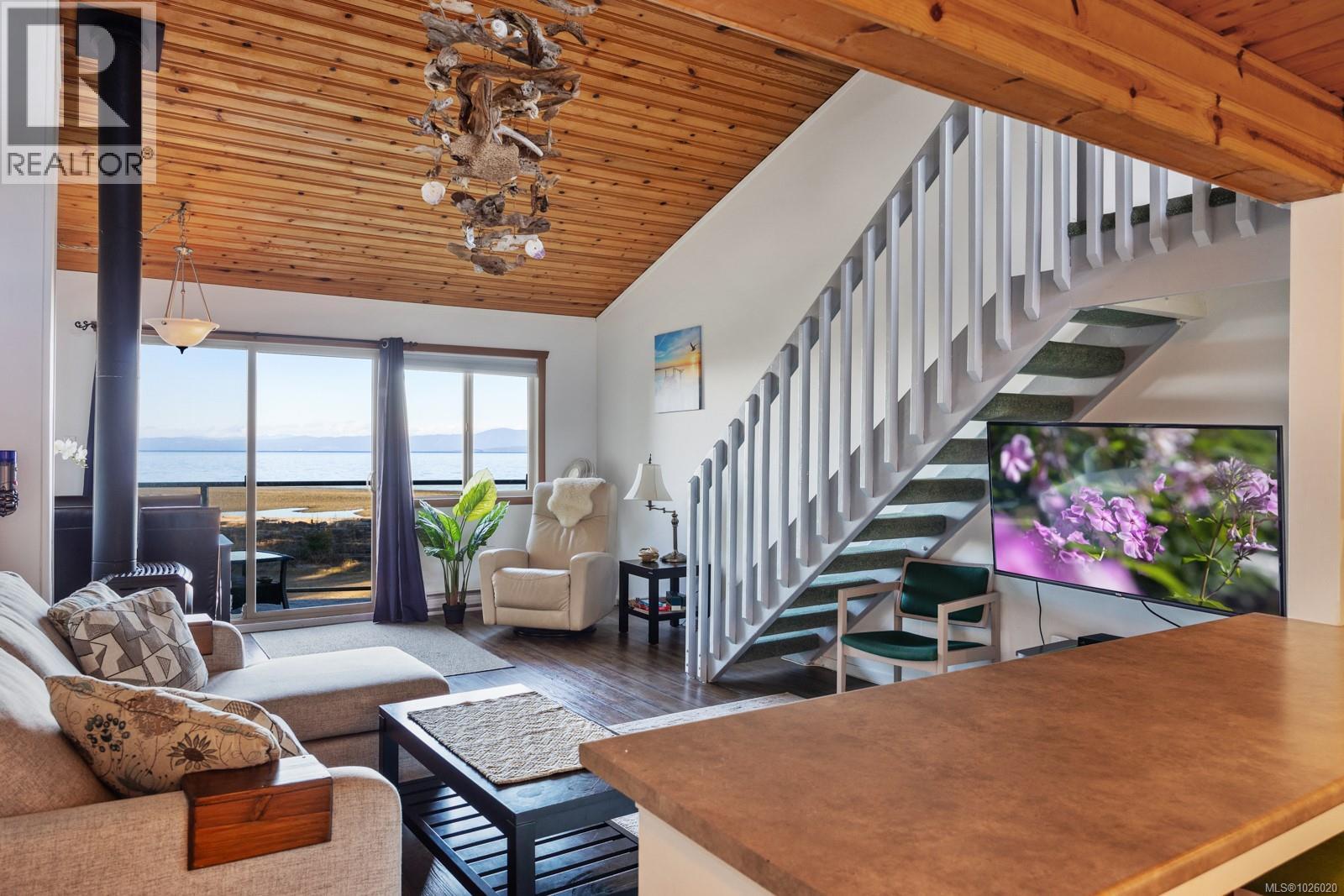 3295 Island Hwy W - Photo 4 of 26, Qualicum Beach, British Columbia