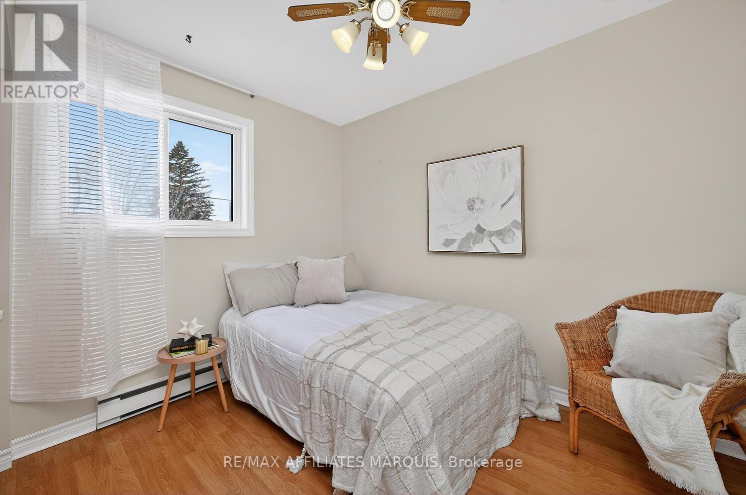 228 BROCKVILLE STREET — photo 25