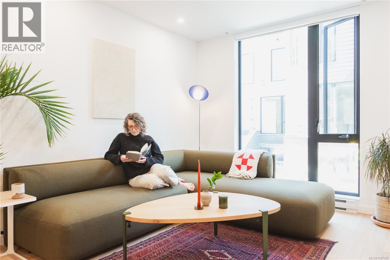 3 909 Redfern Street, Victoria