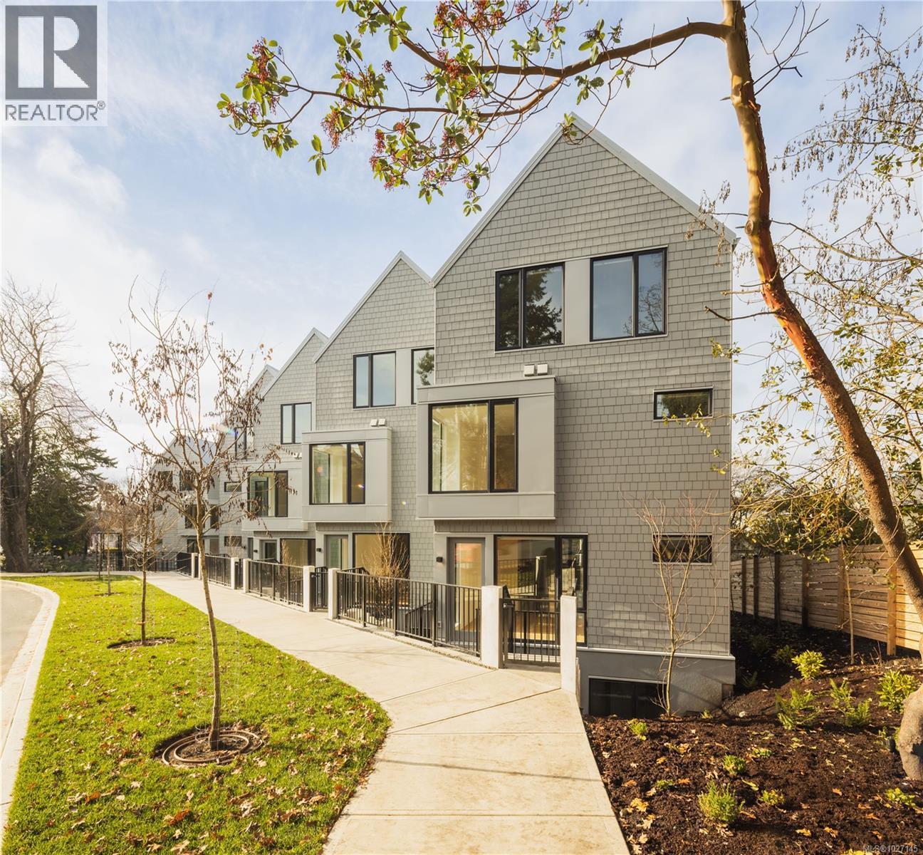 3 909 Redfern Street, Victoria